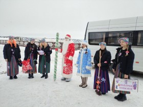 оздравление с новогодними и рождественскими праздниками