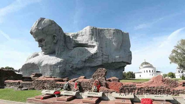 Профсоюзная организация приглашает в туристическое путешествие Брестская крепость - Брест.