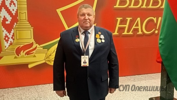 Делегат VII Всебелорусского народного собрания Валерий Павлюкевич, директор РСУП “Олекшицы”: «Экономика Беларуси немыслима без мощной аграрной политики».