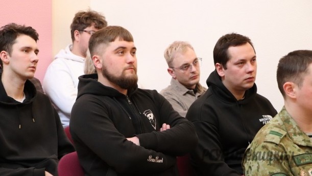 В Большой Берестовице прошло заседание дискуссионного клуба «Голос молодых».