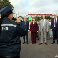 Губернатор Гродненской области Юрий Караев и почетные гости посетили подворье Берестовицкого района.