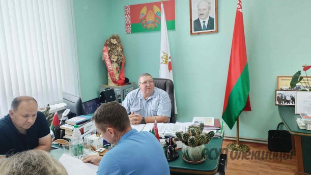 Совещание со специалистами животноводческой отрасли.
