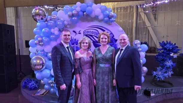 Семья Сорокиных Дмитрия и Светланы стали участниками бала-ассамблеи «Васильковая симфония», посвященного Году белорусской женщины.