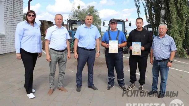Герои хлебной нивы. На Берестовитчине наградили лучших участников жатвы.